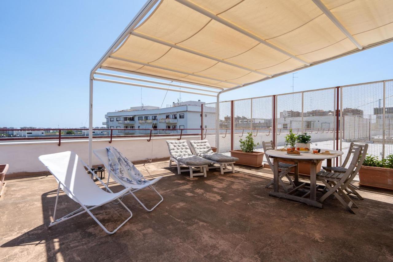 בארי Bright Studio With Terrace & Parking מראה חיצוני תמונה
